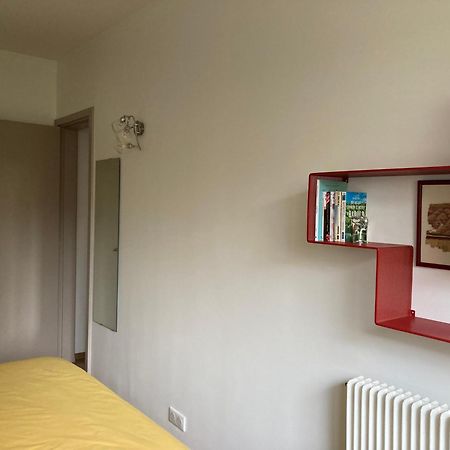 Vue Sur Jardin, 3 Pieces Apartment Paris Exterior photo