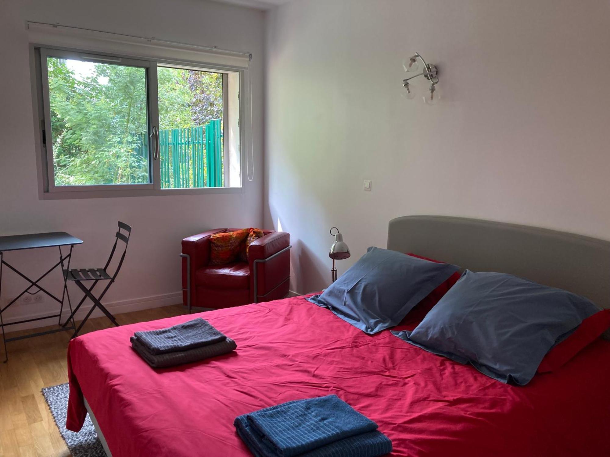 Vue Sur Jardin, 3 Pieces Apartment Paris Exterior photo